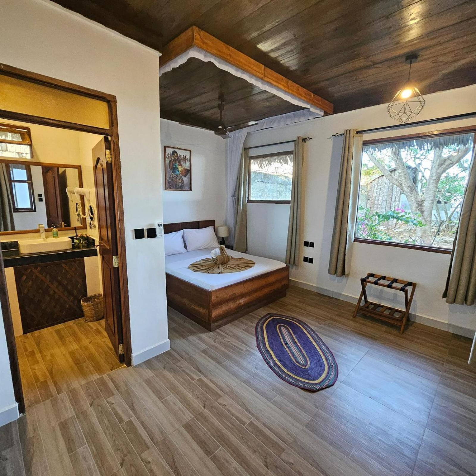 Mambo Ocean Resort Pwani Mchangani Exterior photo